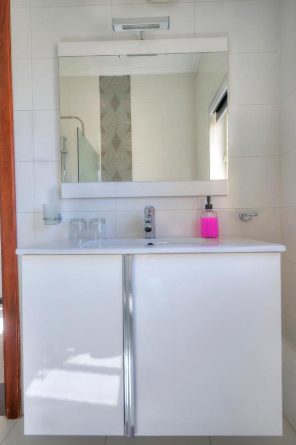 Beautifully Furnished Seafront 4 Bedrooms Goslm-4 Sliema Luaran gambar