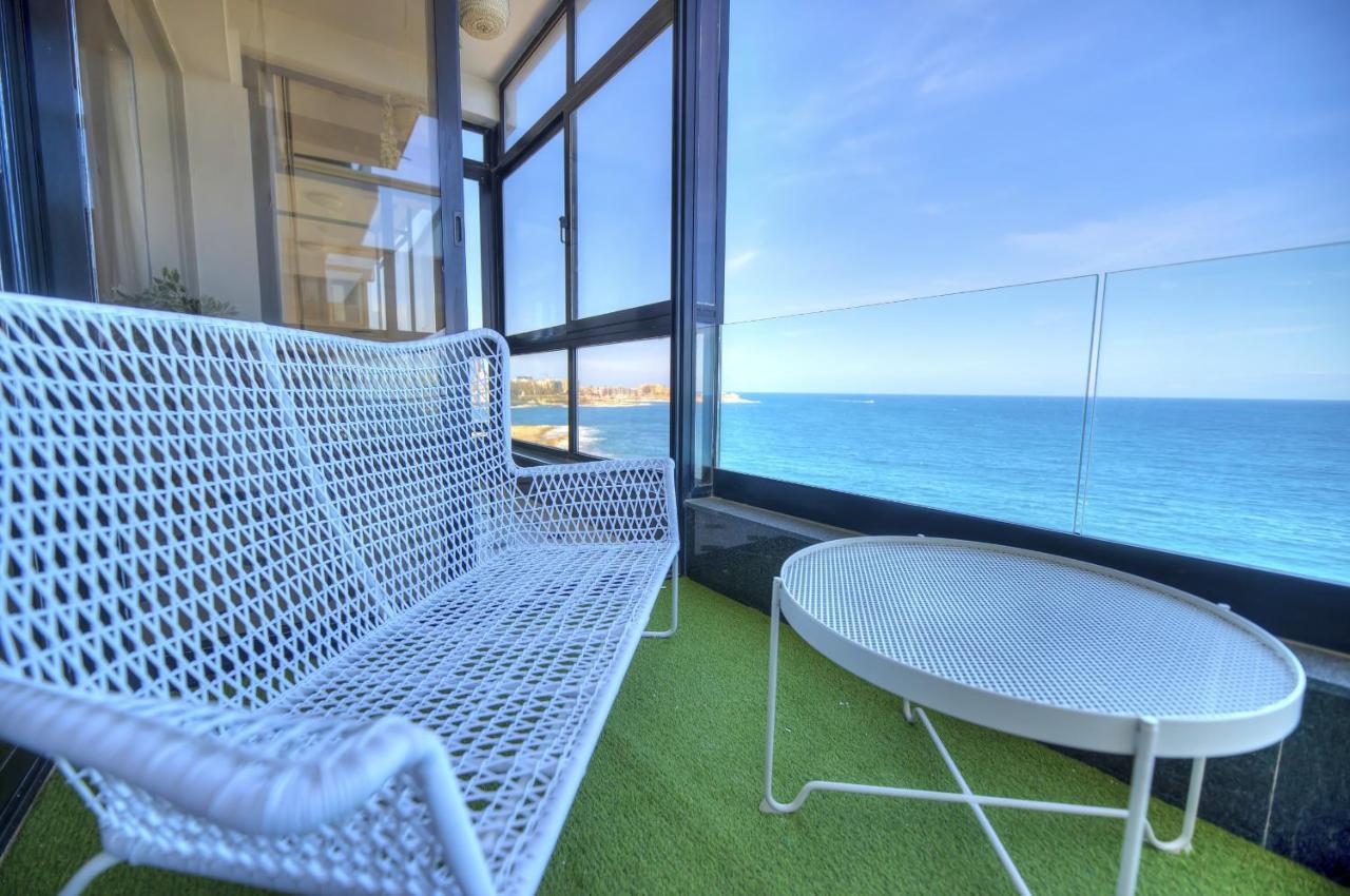 Beautifully Furnished Seafront 4 Bedrooms Goslm-4 Sliema Luaran gambar